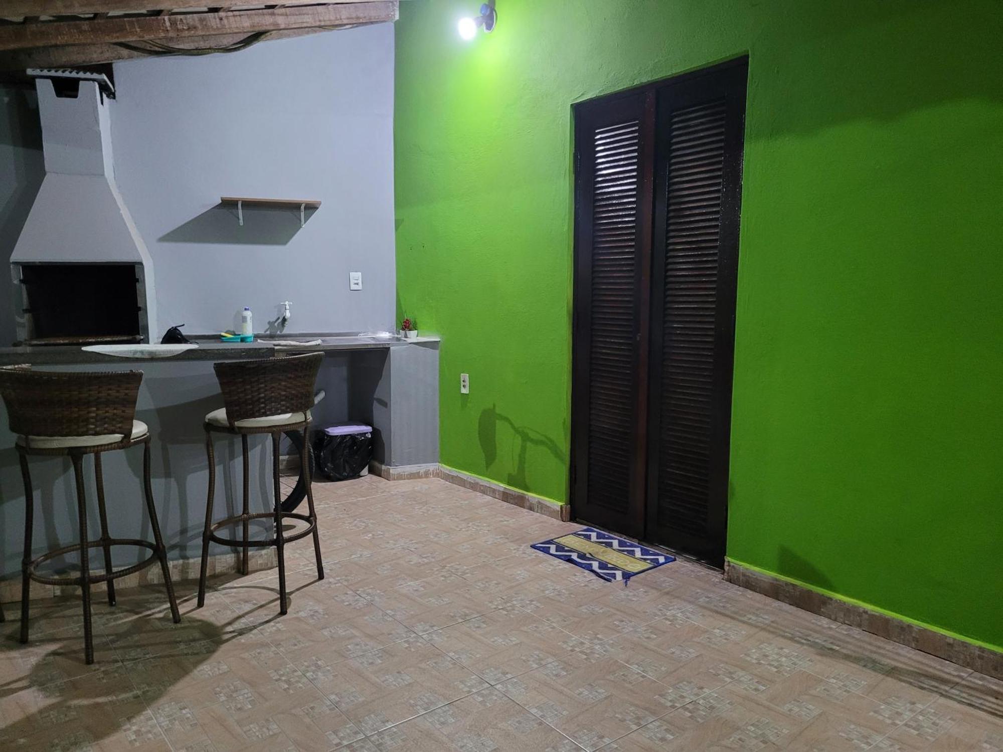 Casa Inteira Chale E Edicula Сasa de vacaciones